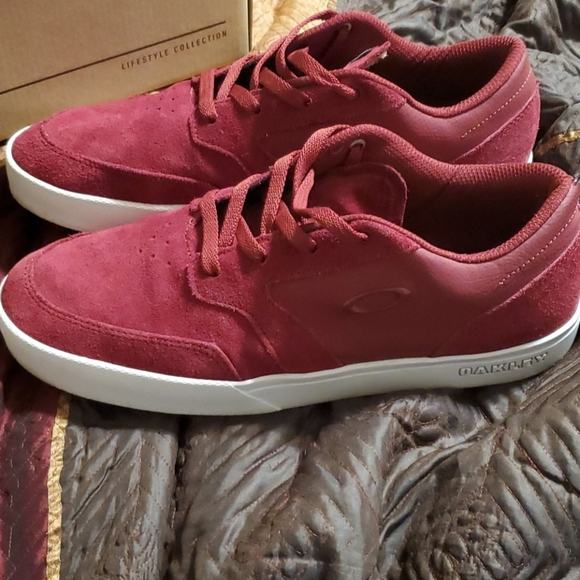 Oakley sueded Lighthouse sneaker us 13 - Picture 3 of 6